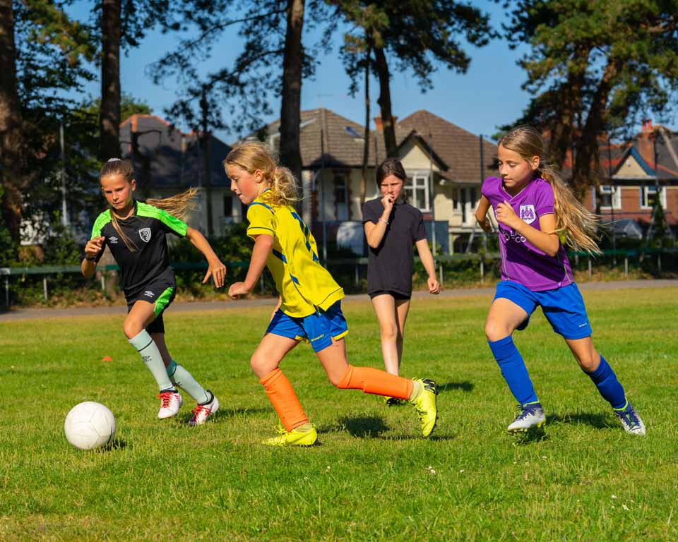 Girls minikicker coaching sessions